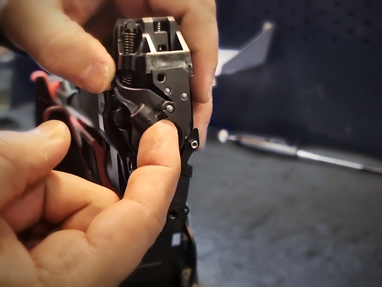 Блок спуска и предохранителя EDgun Fenix