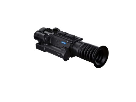 Pard NV008SP3 с ИК-фонарём 850 нм, вид сбоку справа